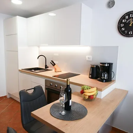 Guest house Mira